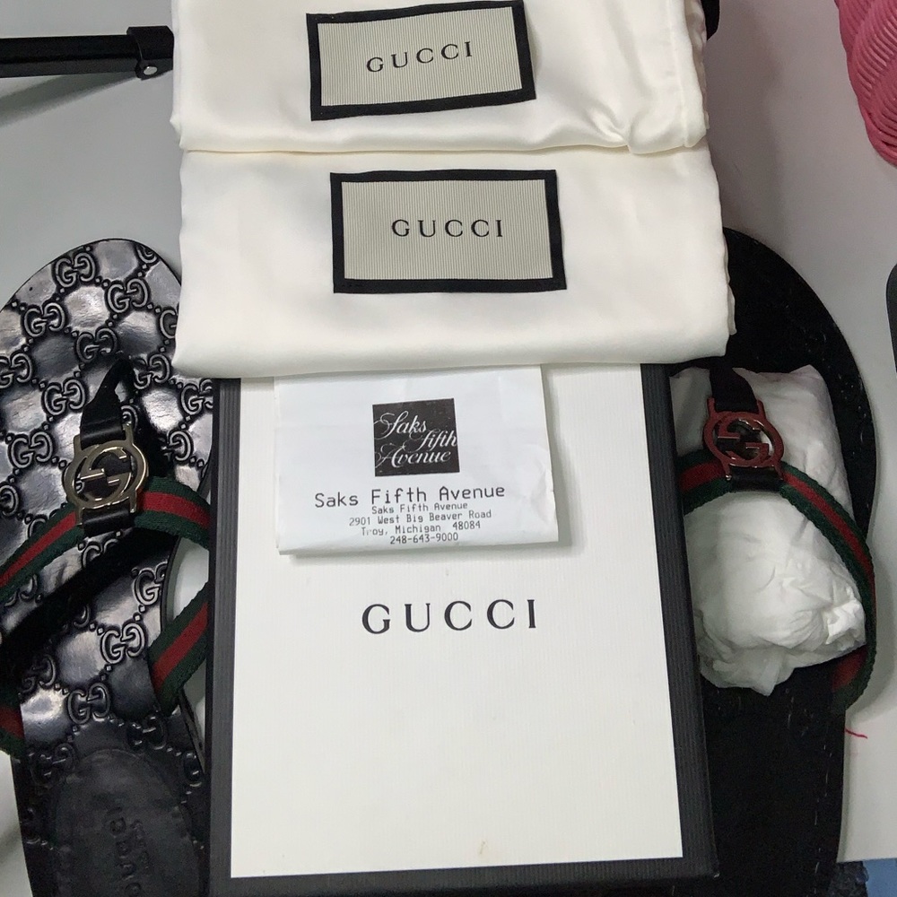 Gucci flip flops